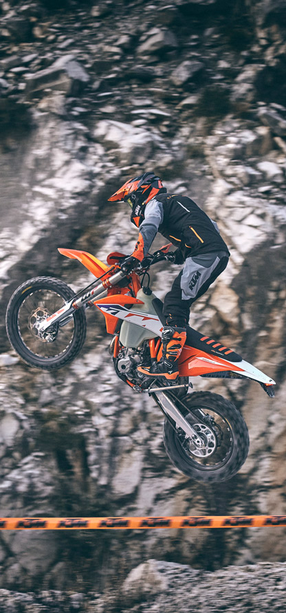 PHO_BIKE_FACT_exc-f-4-stroke-my23-technical-details_#SALL_#AEPI_#V1